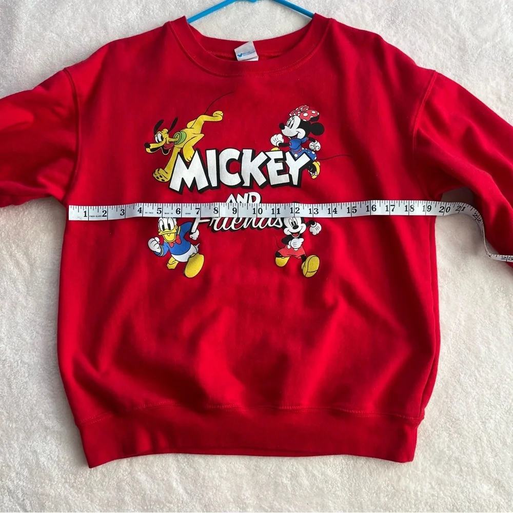 Disney Mickey and Friends Kids M‎ 7-9 Pullover Red Sweater Crew Neck